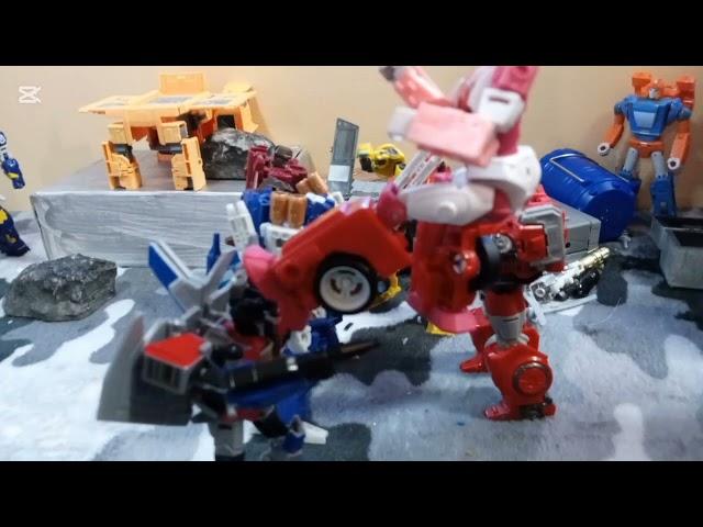 TRANSFORMERS ONE AUTOBOTS VS DECEPTICONS FIRST BATTLE