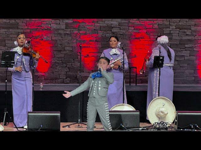 Mateo López at 32 mariachi spectacular en Albuquerque New Mexico ( Hupango torero)