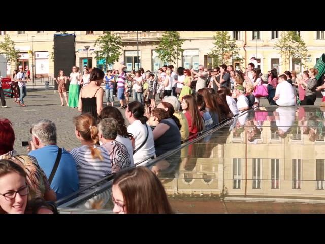 Flash mob ZORBA - Vino sa traiesti prin muzica si dans!