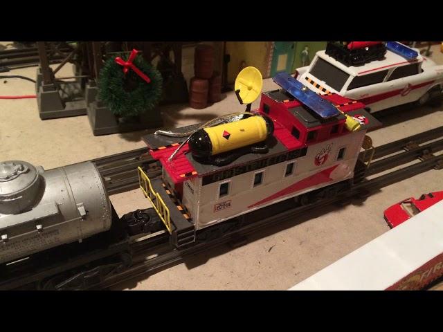 Ghostbusters ECTO-1 Lionel Track Inspection Car with Bonus Caboose