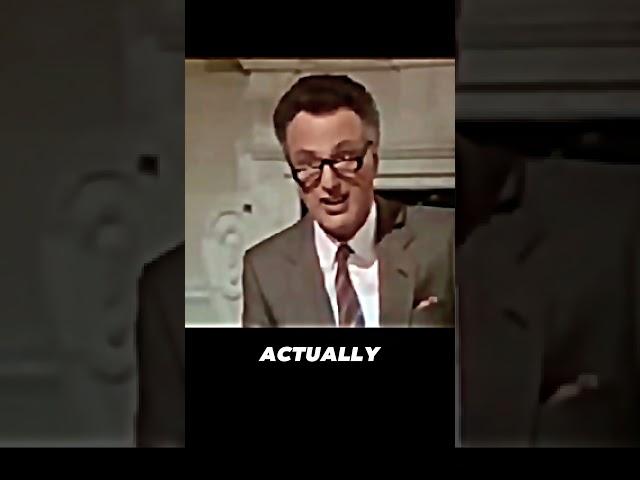 Who reads the papers?  #shorts #funny #tvshow