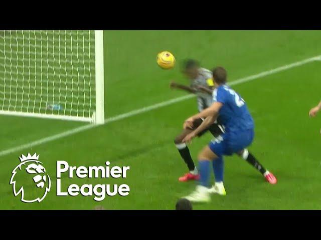 Alexander Isak makes it 3-0 for Newcastle against Leicester City | Premier League | NBC Sports