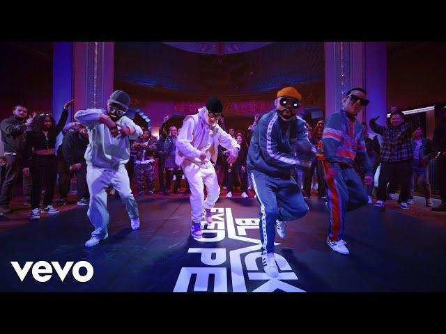 Black Eyed Peas, Daddy Yankee - BAILAR CONTIGO (Official Music Video)