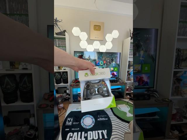 Unboxing a brand new Xbox 360 controller.