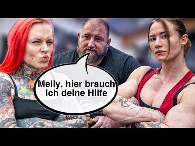 Wir brauchen Hilfe. Melly hilft Tiffy zur Strongwoman