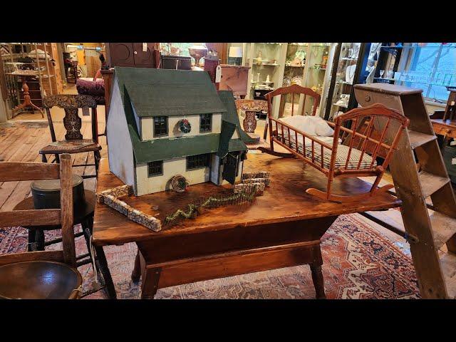 Come Primitive Antique Shopping with me at Peninsula Village Antiques!