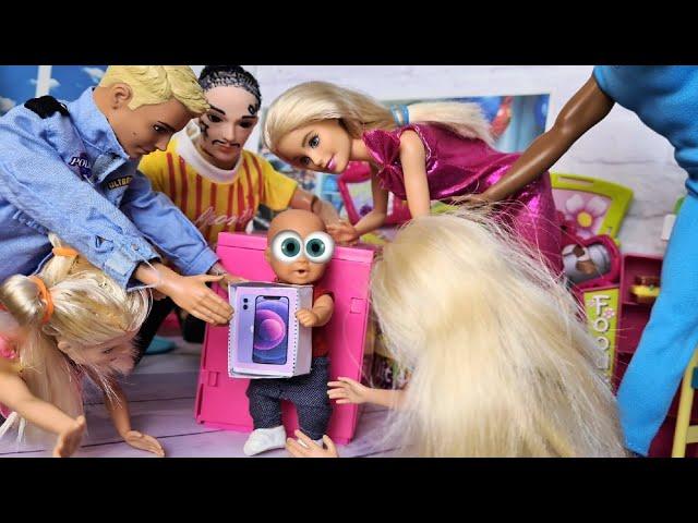 MAX'S NEW IPHONE  Katya and Max are a fun family! Funny TV series dolls in real life