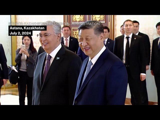 China's Xi Arrives in Kazakhstan, Meets Tokayev