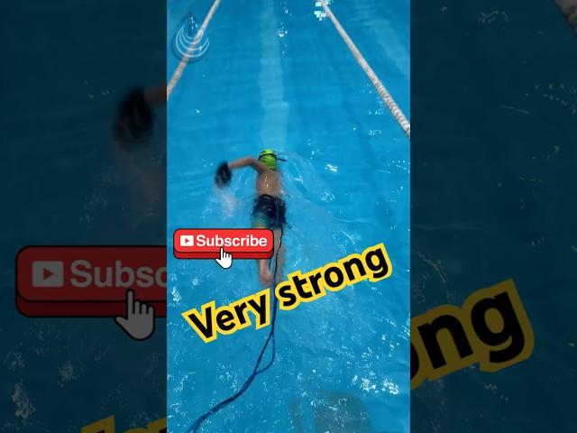 Swimming exercises with a swim paddle #Swimming #LearnToSwim #SwimTraining