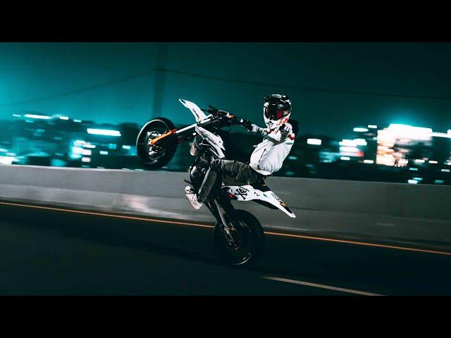 SUPERMOTO NIGHT RIDE | 4K