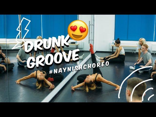 Drunk Groove by Varvara Naynish