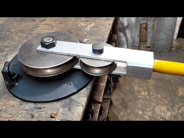 Round Tube Bending Machine. DIY Pipe Pender. How to Make a Pipe Bender.