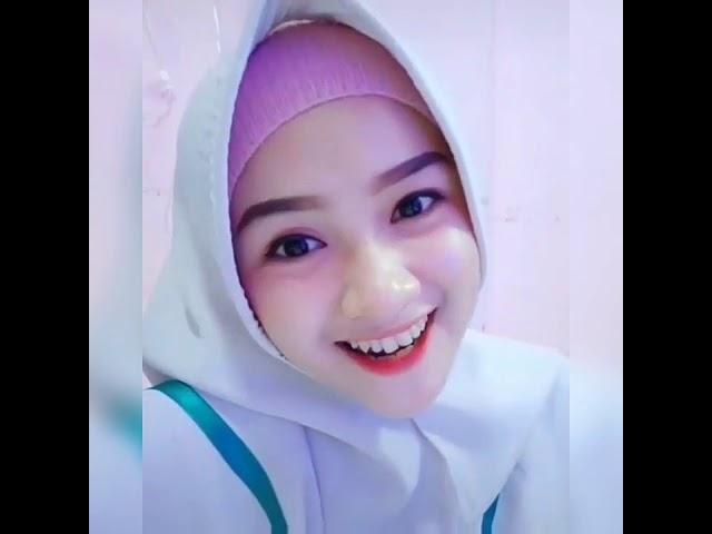 Perawat cantik bikin mata melek..