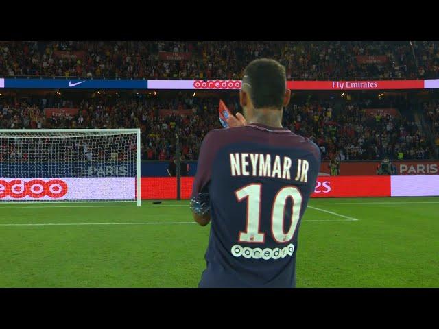 The Day Neymar Impressed The PSG Fans!