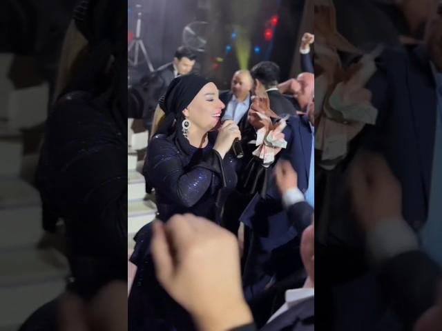 The people's love is like this (Patimat Rasulova at an Azerbaijani wedding)