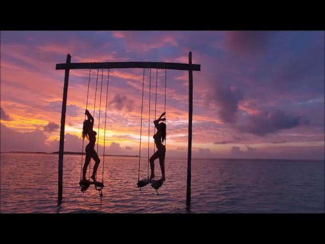 Mermaids Emma Golijanin & Liliana Montoya at Maldives