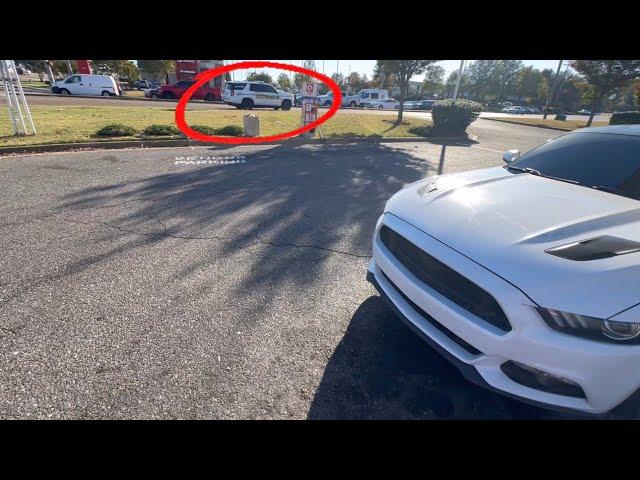 LOUD MUSTANG GT CUTTING UP IN MEMPHIS TRAFFIC!