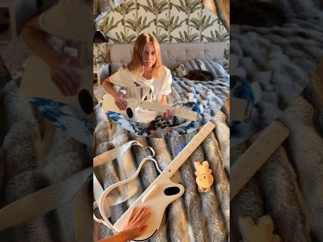 Гитара без струн - для гениев Lava Genie Поёт Саша @kvashenaya