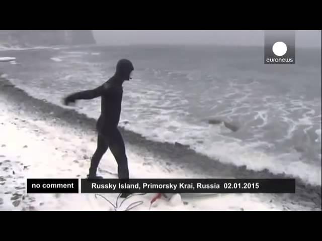 Surfers. Winter. Russia.  Зимние серферы из Владивостока.