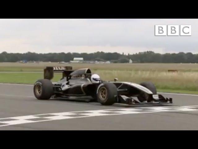 The Stig takes the F1-style Lotus round the track | Top Gear - BBC