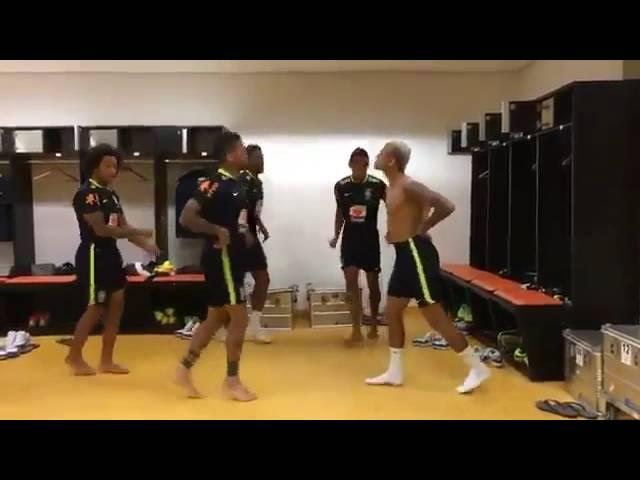 My boo dance - Neymar Jr  Marcelo Dani Alves Mrquinhos Paulinho