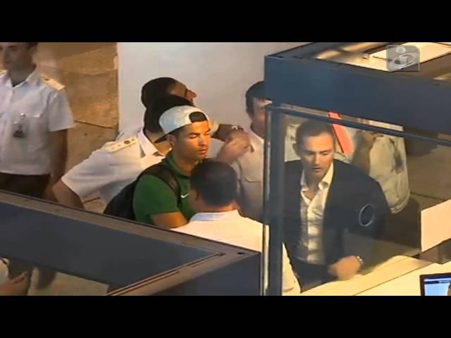 Cristiano Ronaldo loses his patience at Zvartnots Airport