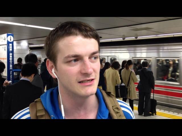 МНОГО ЛЮДЕЙ в токийском метро в Токио Японии / Rush hour in Tokyo Metro in Japan