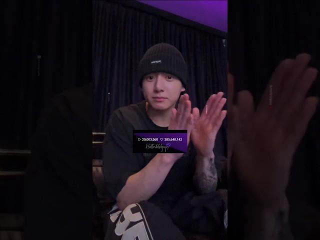 Jungkook's reaction when his live hit 20M views 