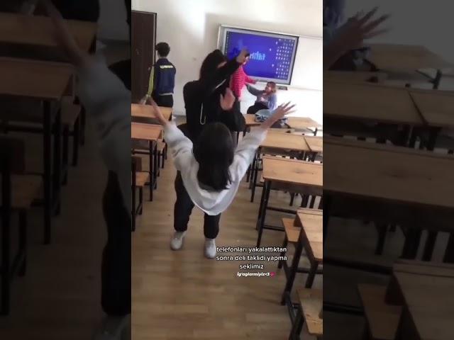 Daxshat maktabda qizlar nimalar qilishdi? tez koʻring #qizlar #maktab #raqslar #dostlik