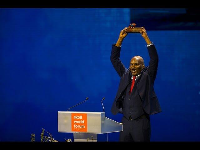 Apollo Goma Accepts Award for Kola Masha of Babban Gona, at Skoll Awards 2017 #SkollWF 2017
