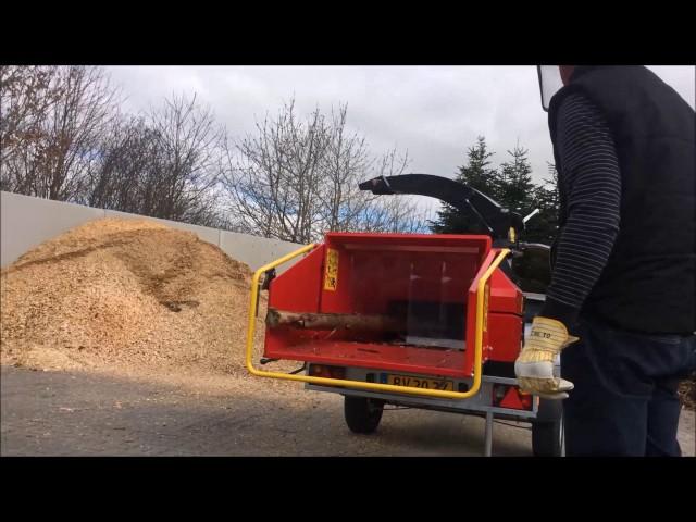 TP 215 MOBILE with TP VARIO SPOUT - Wood chipper must-see