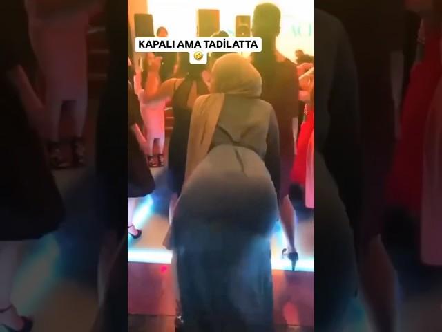 TÜRBANLI TWERK YAPIYOR DÜĞÜNDE