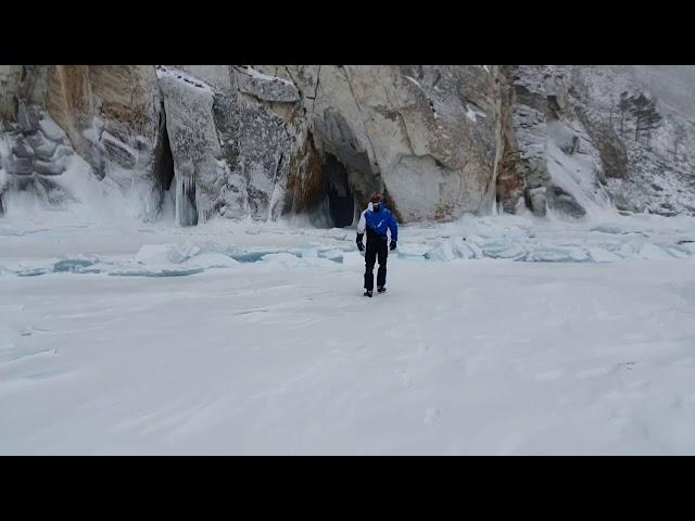 Грот на Байкале. Ледниковый период.
