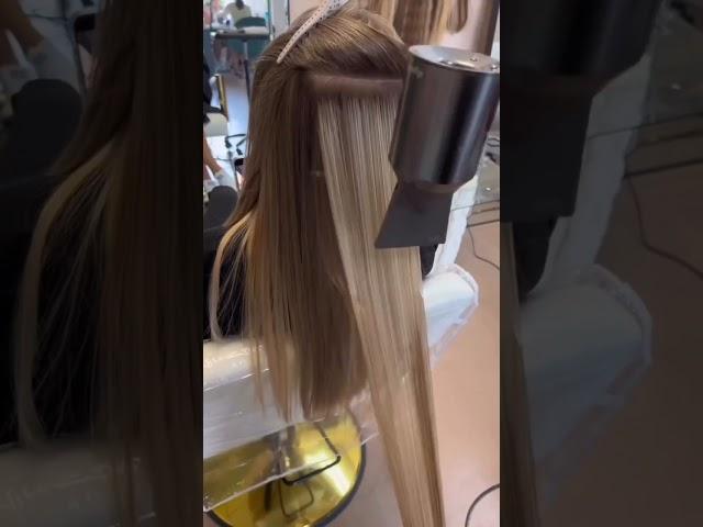 awesome hair technique!!#airtouch #hair #haircolor #hairtransformation #hairhacks