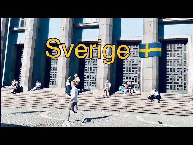 ”Sverige” (Sweden) by Kent. Stockholm Walks on the Swedish National Day