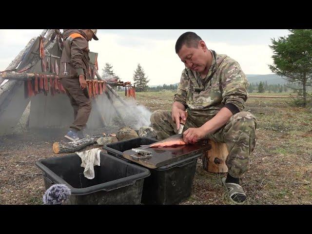 ЗАВЯЛКА И КОПЧЕНИЕ РЫБЫ В ПОЛЕВЫХ УСЛОВИЯХ. СМОТРЕТЬ ТОЛЬКО СЫТЫМ!!!!!