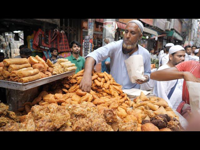 Ramadan Iftar Foods | Bangladeshi Iftar Bazar | Ramadan Food Around the World