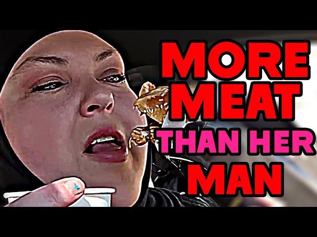 foodie beauty's BIG GORL HARDEES CHICKEN SANDWICH - mukbang reaction