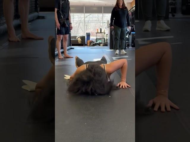 Alex Pereira makes Nina Drama do pushups & ends horrible LOL #shorts #ufc #mma