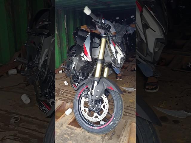 BAJAJ PULSAR NS400Z UNLOADING !! NEW MODEL BS7 NS400Z !! #bajaj #pulsur #ns400z #shorts