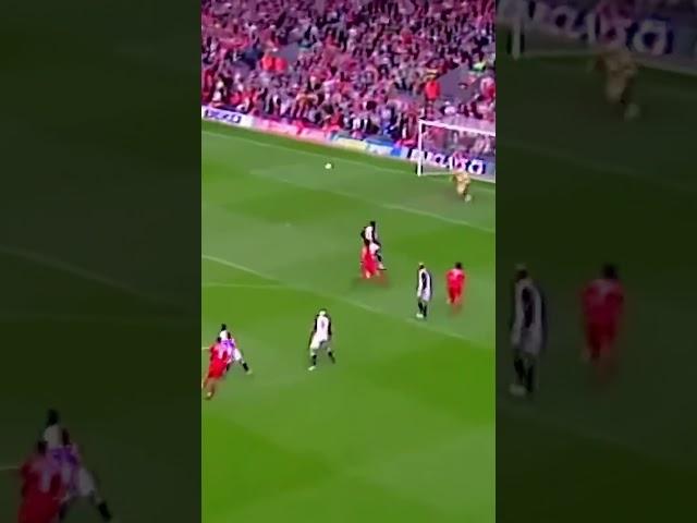 Steven Gerrard amazing goal against Middlesbrough.