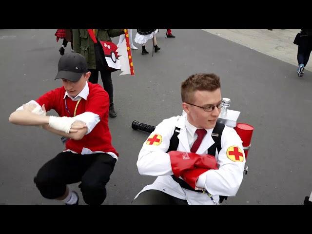 TF2 Kazotsky Kick Cosplay Dancing (Pyrkon 2019)