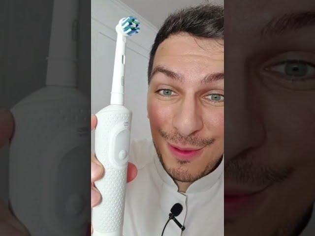 Oral-B электрощётка.