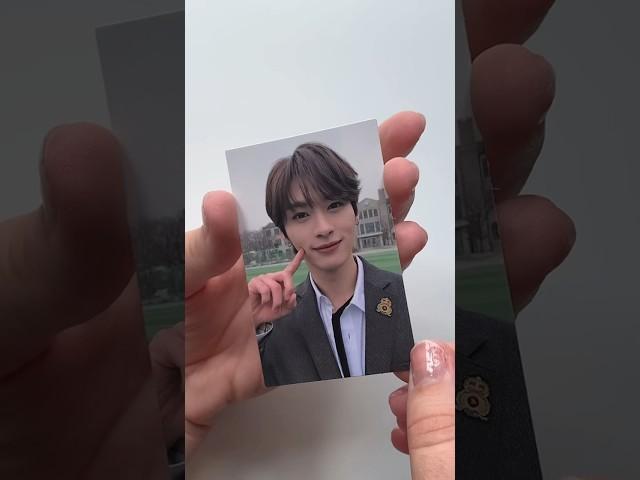 на канале вышла большая распаковка #скз #straykids #kpop #photocard #스트레이키즈 #skz #kpopunboxing