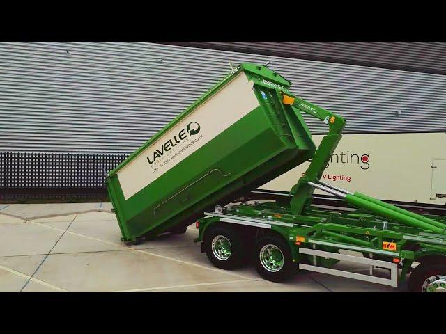 New Scania P420 Hook Loader delivers container