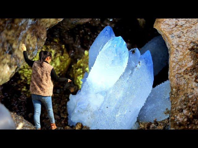 Huge blue diamond! A small cave hides a huge diamond