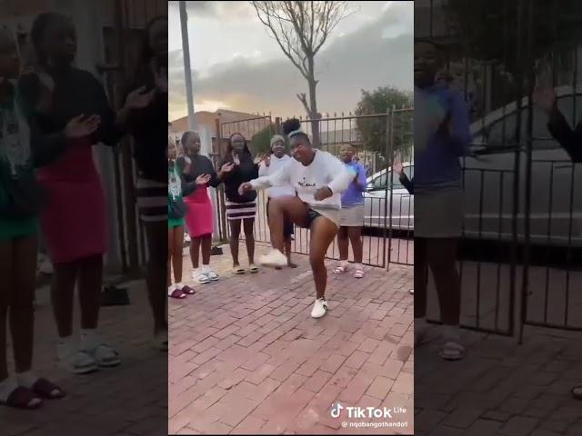 Upskirt Thick Girls Dance Nice Thighs