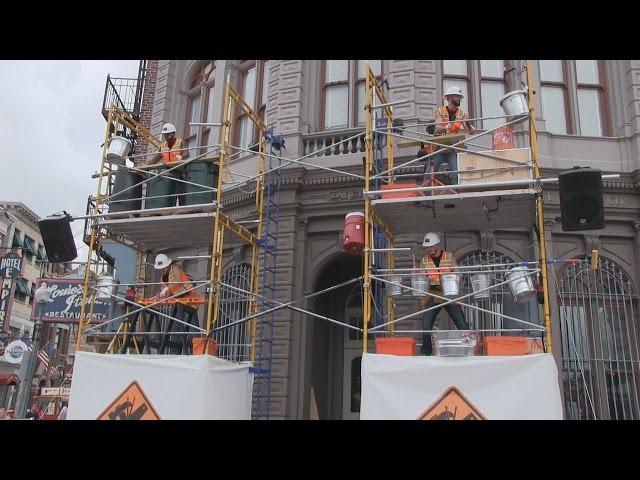 Full Beat Builders street show at Universal Studios Florida