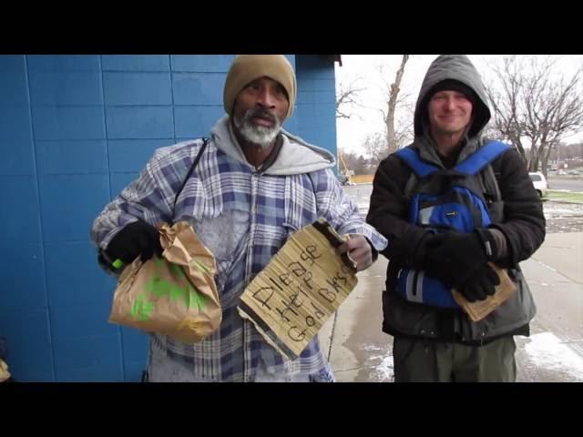 300 Cheeseburgers Feeding the Homeless! - Helping the Needy