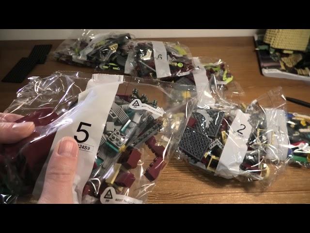 Unboxing Lego Hidden Side Newbury Haunted High School SET 70425